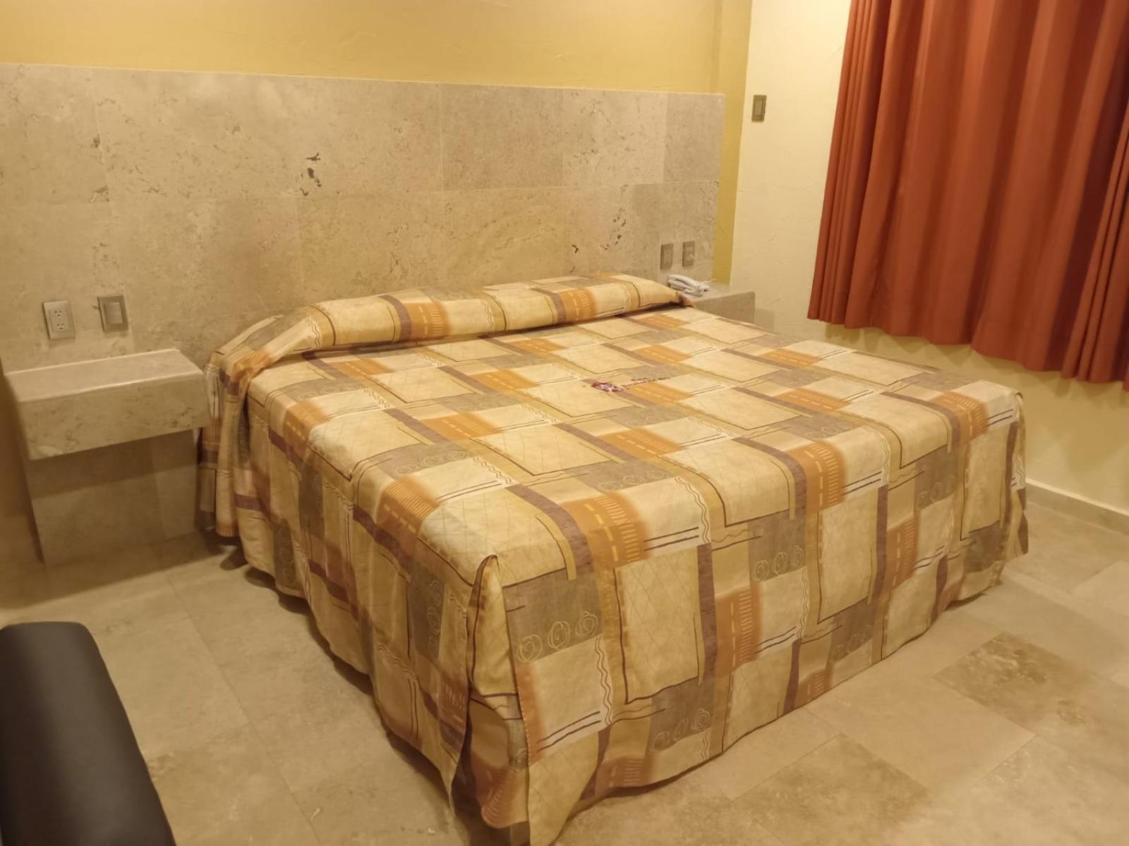 Hotel Parador Del Rey テミスコ エクステリア 写真